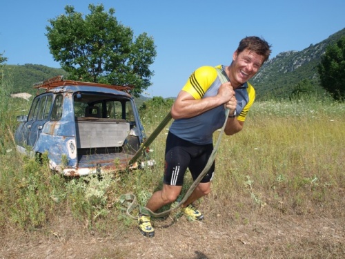Ivica Kostelić trenirao izvlačeći olupine